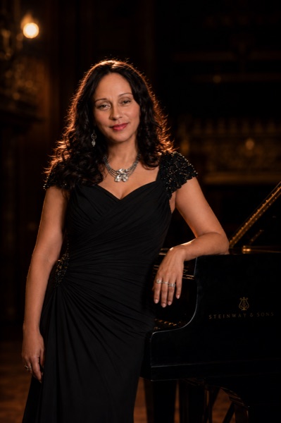 Jo-Nette Le Kay, classical voice teacher